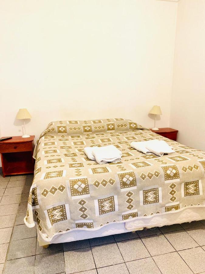 Hotel Tandil プエルト・マドリン エクステリア 写真