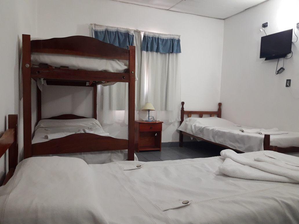 Hotel Tandil プエルト・マドリン エクステリア 写真